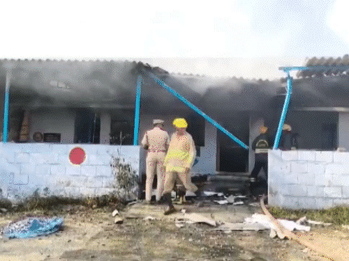 तमिलनाडु में पटाखा फैक्ट्री में धमाका, 16 की मौत:विरुधुनगर में हादसा, 6 घायल, कई मलबे में दबे; आसपास की बिल्डिंग में भी दरारें आईं