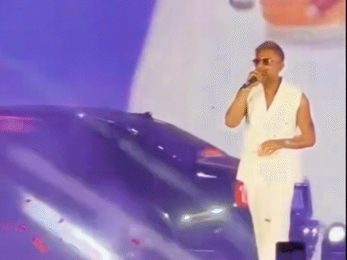 हनी सिंह के मुंबई कॉन्सर्ट के आयोजकों पर FIR:एयरपोर्ट के पास अवैध लेजर लाइट का इस्तेमाल किया; क्षमता से ज्यादा जुटी भीड़