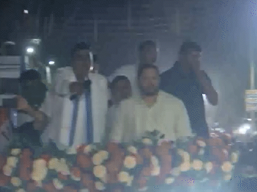 अभिषेक बनर्जी बोले- पहले फेज के बाद BJP में घबराहट:तेजस्वी के रोड शो में धक्का-मुक्की; आज राहुल गांधी की 3 रैलियां