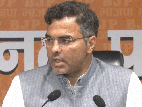 BJP बोली- केजरीवाल के मन में शीशमहल रहता है:AAP का मतलब- आलीशान आदमी पार्टी; केजरीवाल कल नई घर में शिफ्ट हुए थे