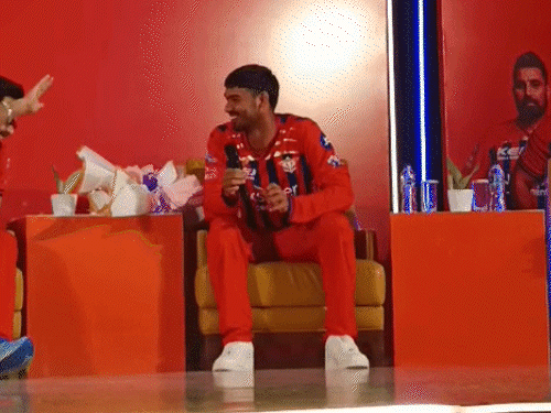 7 छक्के मारने वाले मुकुल चौधरी ने कहा- मैं वेजिटेरियन:पंत ने बच्चे को बैट गिफ्ट किया, लखनऊ में ऑस्ट्रेलियाई मिशेल मार्श बोले- कैसे हो