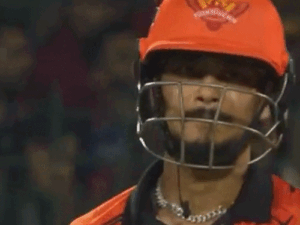 IPL 2026; KKR के खिलाफ ईशान का नहीं चला बल्ला:14 रन बनाकर आउट; 8वें ओवर में लगातार 3 चौके जड़े; SRH का कोलकात्ता से मुकाबला