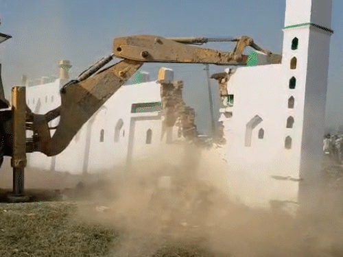 Sambhal Bulldozer Action LIVE Video Update; Imambara Eidgah
