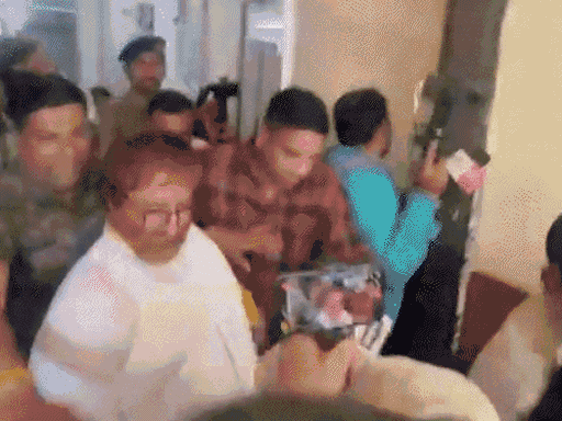 रेप केस में सजा काट रहे नारायण साईं को तलाक:इंदौर की फैमिली कोर्ट ने दी मंजूरी; पत्नी को 2 करोड़ रुपए एलुमनी का आदेश