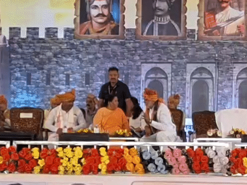 उमा बोलीं-आरक्षण कोई माई का लाल नहीं छीन सकता:राष्ट्रपति-पीएम के परिवार के लोग सरकारी स्कूल नहीं जाएंगे, तब तक रहेगा; यही शिवराज भी कह चुके