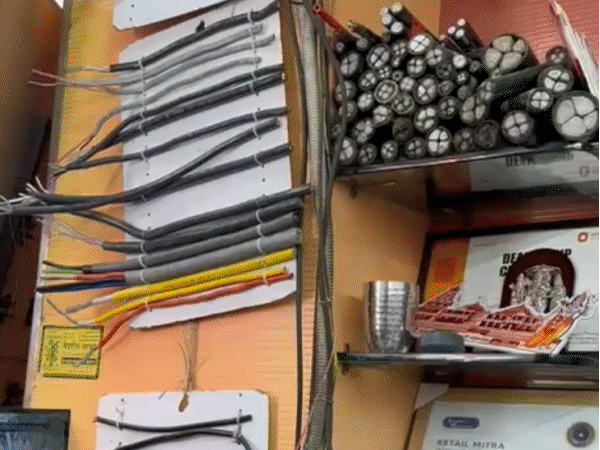 एमपी में मकान बनाना 35% तक महंगा:सीमेंट-ईंट, टाइल्स-सेनेटरी आइटम्स के रेट बढ़े, 1 हजार वर्गफीट पर मकान बनाने की लागत अब 16 लाख रुपए