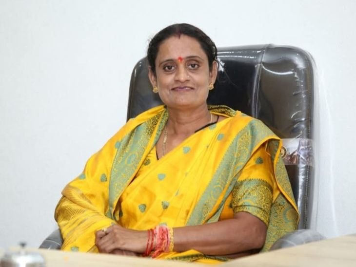 नगर पालिका अध्यक्ष भारती पाटील ने PIC भंग की:कहा- नगर विकास की गति को बढ़ाने और भविष्य की जरूरतों के लिए नई पीआईसी का गठन