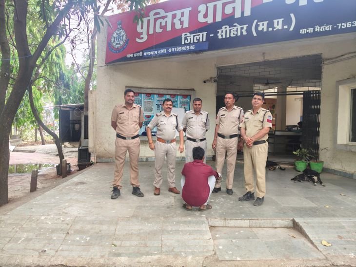 सीहोर में दो पक्षों की मारपीट, क्रॉस केस दर्ज:एक आरोपी गिरफ्तार, बाल अपचारी भी पकड़ा गया; दो आरोपी अस्पताल में भर्ती