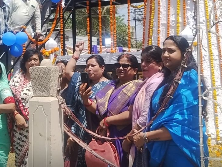 जबलपुर में डॉ.अंबेडकर की 135वीं जयंती मनाई गई:धार्मिक, सामाजिक और राजनीतिक हस्तियों ने मंच साझा किया