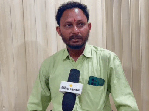 'बाबा ने चचेरी बहन पर कैंसर करवाने का पर्चा निकाला':हांसी का व्यक्ति बोला- पड़ोसी-रिश्तेदारों ने दूरी बनाई, सभी शक की निगाह से देखने लगे