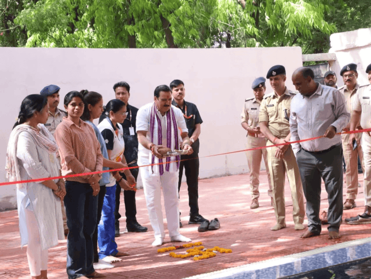 राजगढ़ में स्विमिंग पूल उद्घाटन पर शुल्क विवाद:कांग्रेस ने कहा- पहले मुफ्त था, अब 200 रुपए रोज; विभाग बोला- ₹50 प्रति घंटा ही वास्तविक चार्ज