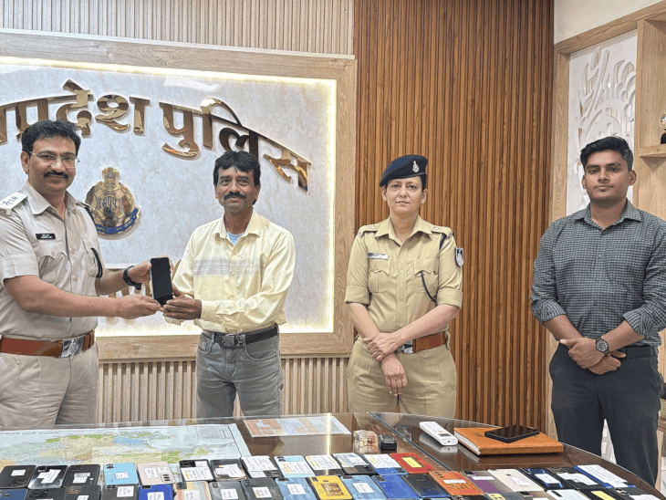 15 महीने में 635 मोबाइल बरामद:बैतूल पुलिस ने साइबर ट्रैकिंग से कई राज्यों से की तलाश
