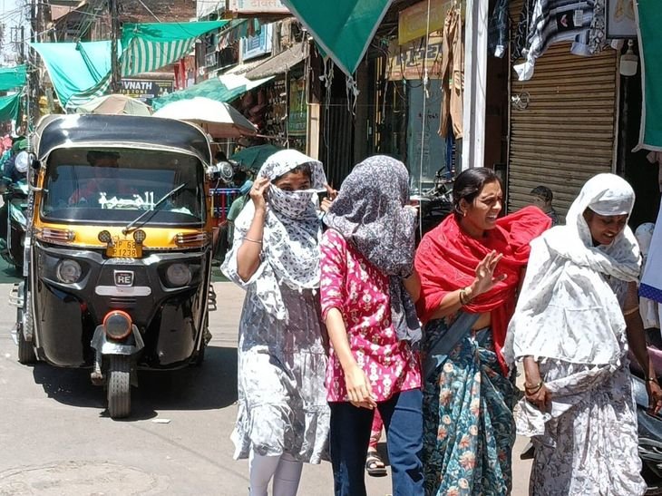 बुरहानपुर में नर्सरी से 8वीं तक स्कूलों में अवकाश:बढ़ते तापमान के कारण कलेक्टर का आदेश, आंगनवाड़ी से बच्चों को घर पर मिलेगा पोषक आहार