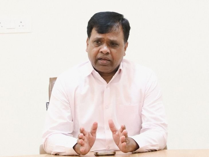 तालाब में दिखाई गेहूं की फसल, पटवारी सस्पेंड:दोबारा जांच में भी नहीं सुधारी रिपोर्ट; त्योंथर के चन्दई का मामला