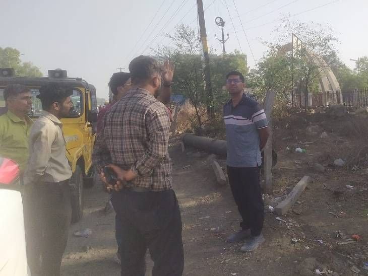 कचरा और गंदगी मिलने पर दरोगा की सेवा समाप्त:कर्मचारी अनुपस्थित मिले, दरोगा का कटा वेतन; सफाई में लापरवाही नहीं होगी बर्दाश्त