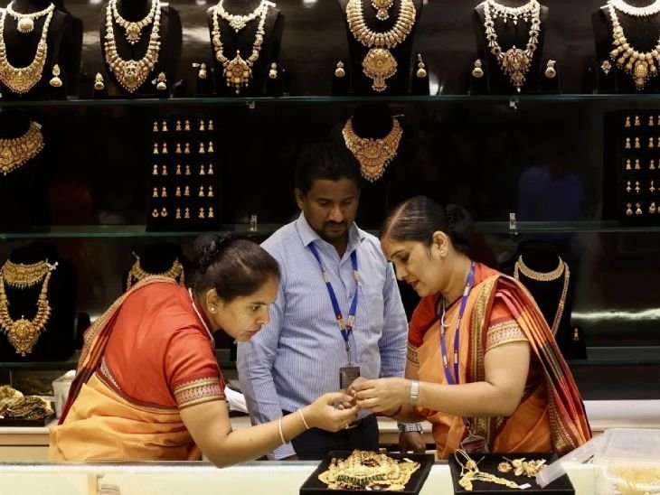 Gold silver prices dip gold dearer this year
