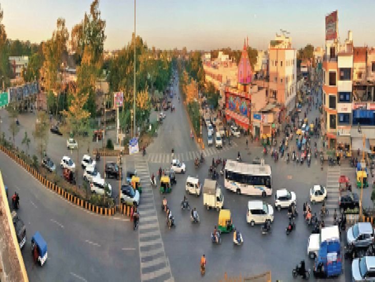 बड़ा गणपति फ्लायओवर:वर्कऑर्डर के बाद भी यूटिलिटी लाइनें हटाने का काम अब तक शुरू नहीं, एक साल इसी में लग जाएगा