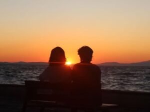 40 प्लस लोगों की डेटिंग एप पर बढ़ रही सक्रियता:भारत के 2027 तक दुनिया का दूसरा सबसे बड़ा डेटिंग सर्विस मार्केट बनने की उम्मीद