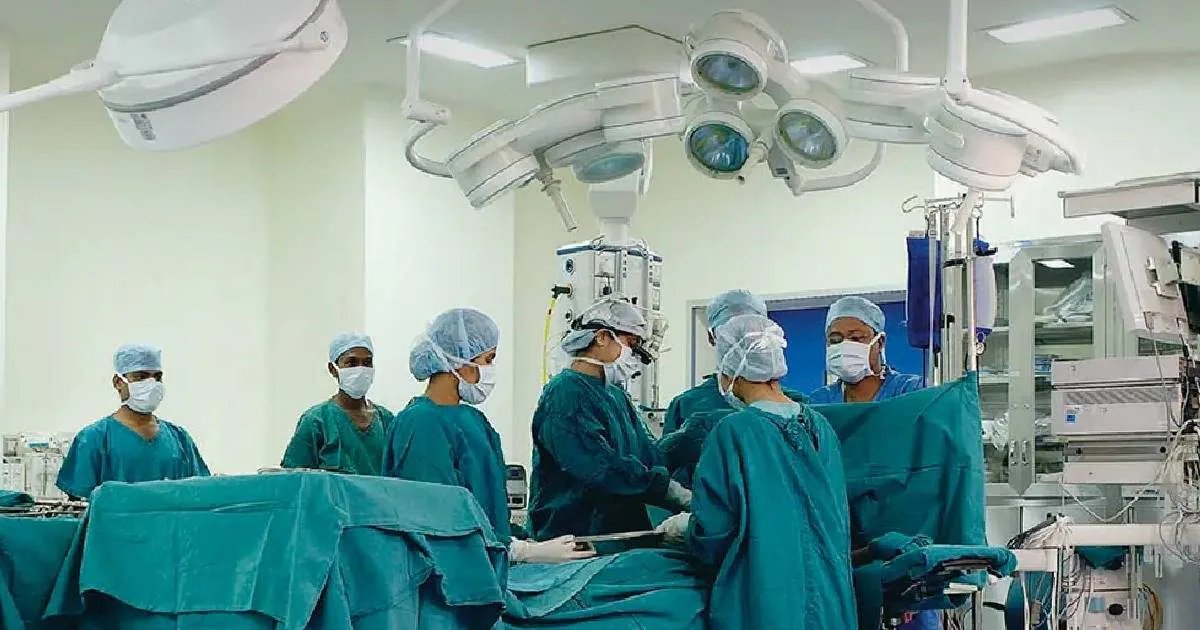 जन्म से नीली पैदा हुई बच्ची, 6 साल तक सांस लेने को जूझी, 7 घंटे खुला रहा दिल और जीत गई जंग