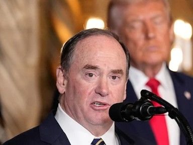 ट्रम्प ने आर्मी के बाद नौसेना चीफ को बर्खास्त किया:ईरान जंग के बीच परमाणु विभाग के साइटिंस भी सस्पेंड, हनी ट्रैप में फंसे थे