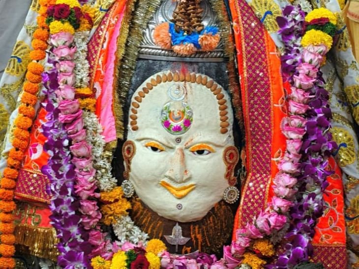 बुधवार को महाकाल के भस्म आरती दर्शन:पंचामृत अभिषेक, भांग-चंदन से श्रृंगार… अलौकिक रूप में सजे बाबा महाकाल