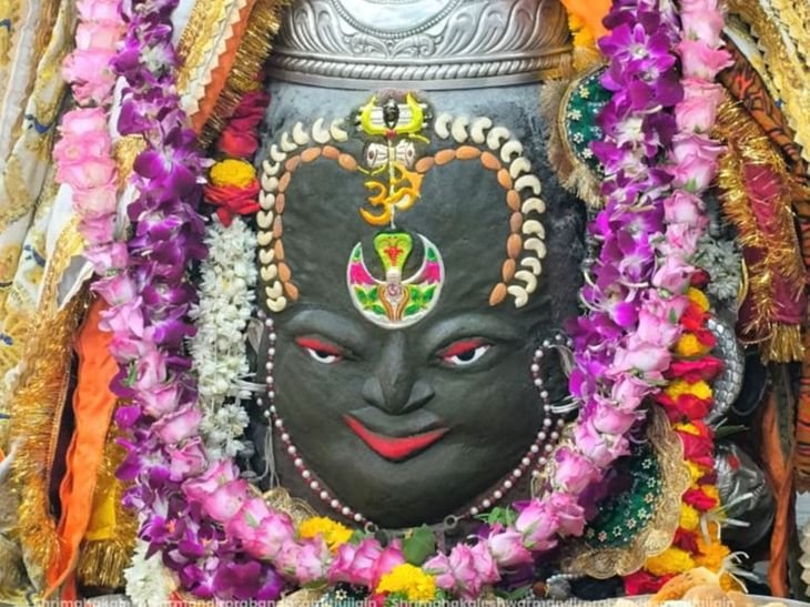 बुधवार भस्म आरती दर्शन:भगवान महाकाल का भांग चन्दन सिंदूर और आभूषणों से दिव्य स्वरूप श्रृंगार