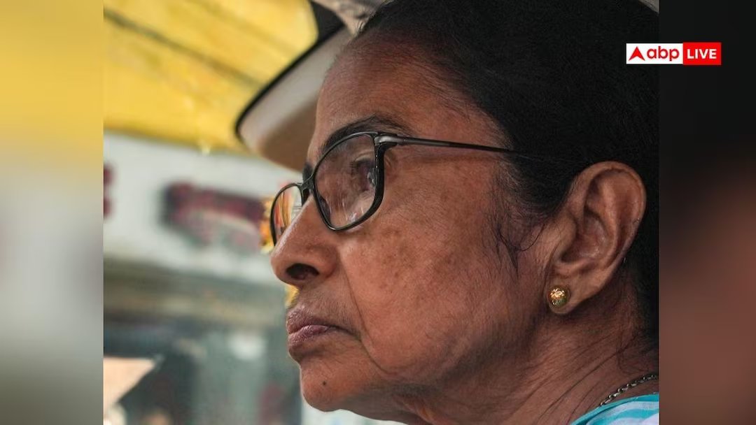 'मुझे बुलाया गया है, CAPF के लोगों ने मुझे मारा', बंगाल में बीजेपी के प्रचंड की जीत के बीच ममता बनर्जी का बड़ा आरोप
