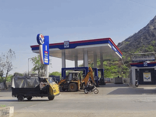 BPCL Warns Fuel Prices May Rise Amid Energy Crisis