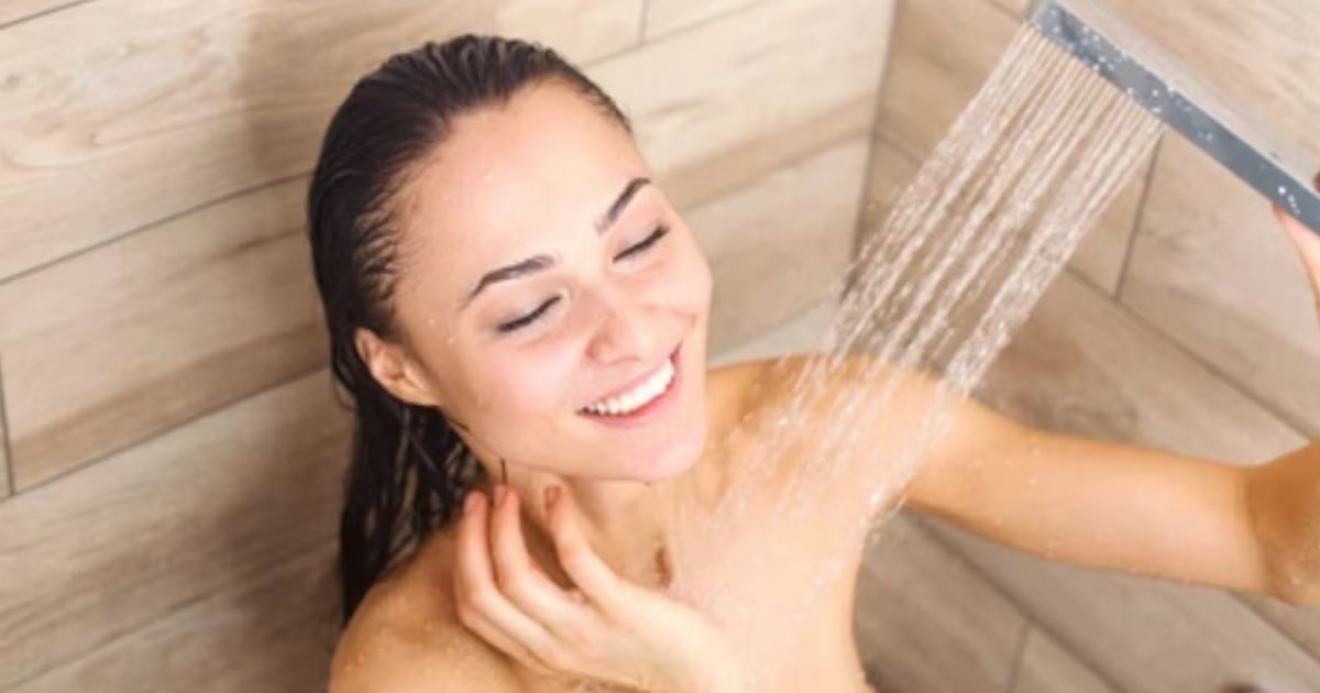 Bathing tips: क्या आप बिना कपड़ों के स्नान करते हैं? नहाने से जुड़ी इन बातों को जान लेंगे तो फिर कभी नहीं करेंगे ये काम