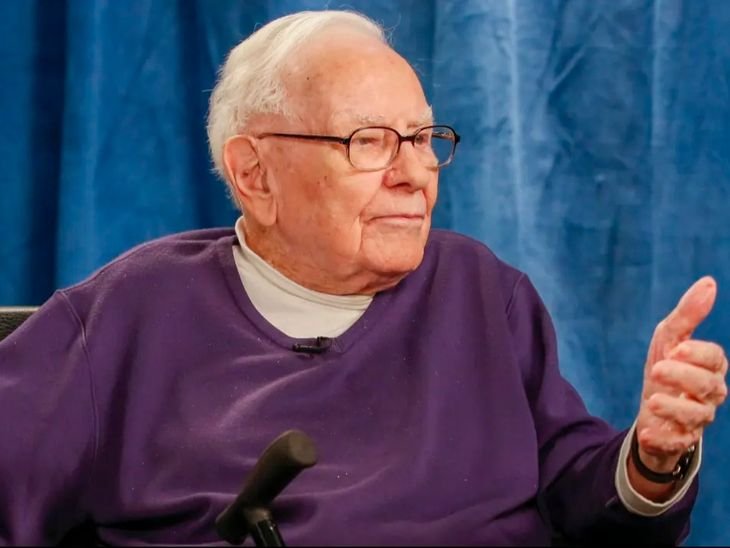 Greg Abel Leads, Tim Cook Praised by Buffett in Sweater