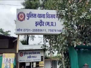 शादी में गई मां, बेटे ने साफ कर दी अलमारी:65 हजार कैश-ज्वेलरी लेकर फरार; राजेंद्र नगर में फ्लैट से छात्रों के लैपटॉप भी चोरी