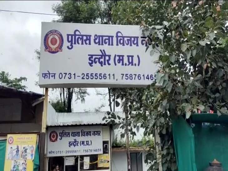 शादी में गई मां, बेटे ने साफ कर दी अलमारी:65 हजार कैश-ज्वेलरी लेकर फरार; राजेंद्र नगर में फ्लैट से छात्रों के लैपटॉप भी चोरी