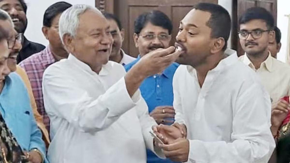 बिहार कैबिनेट विस्तार: नीतीश कुमार के बेटे, 30 अन्य के आज सरकार में शामिल होने की संभावना, पीएम मोदी भी होंगे शामिल | भारत समाचार
