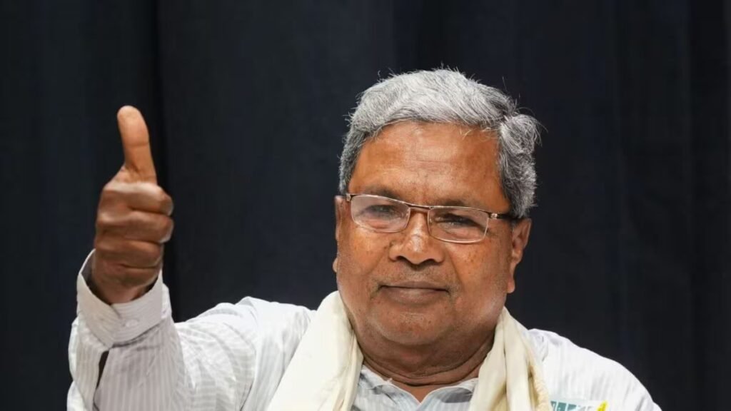 Karnataka CM Siddaramaiah with his deputy DK Shivakumar in Delhi. (PTI)