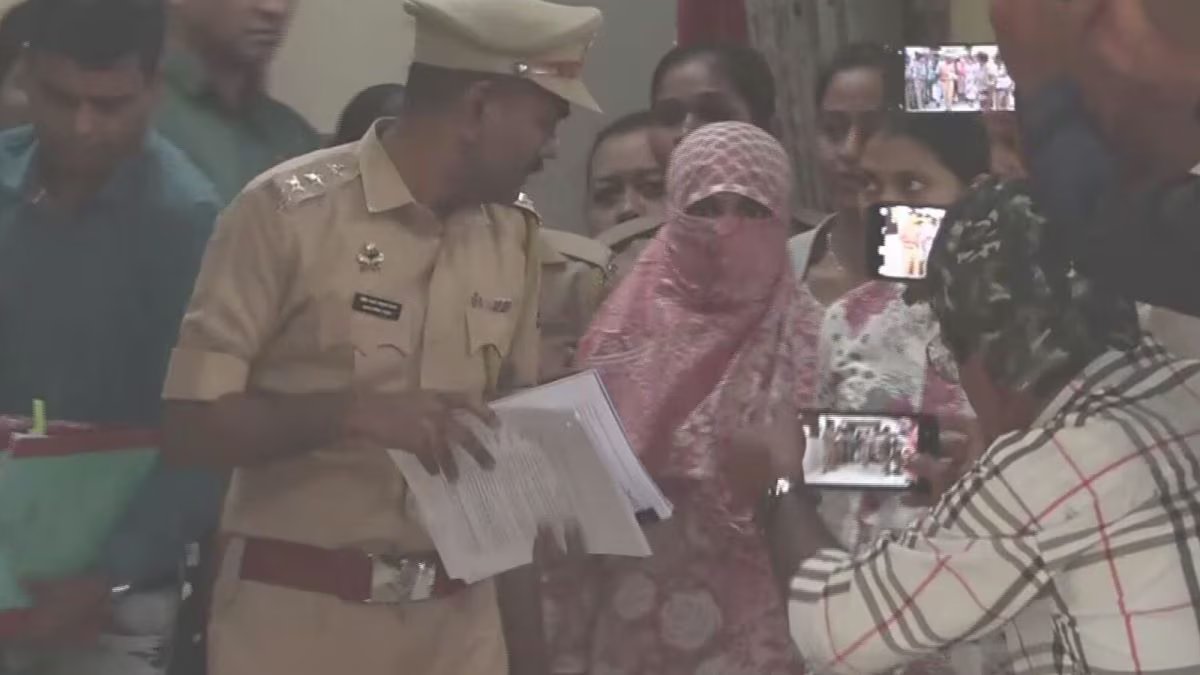 निदा खान की गिरफ्तारी से महाराष्ट्र में शिवसेना बनाम एआईएमआईएम के बीच टकराव शुरू हो गया | भारत समाचार
