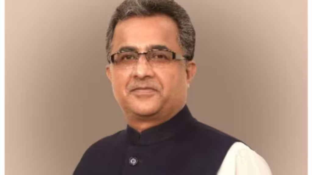 मिलिए 'सम्राट' कैबिनेट के सबसे पढ़े-लिखे मंत्री से, जिनके पिता तीन बार सीएम रहे