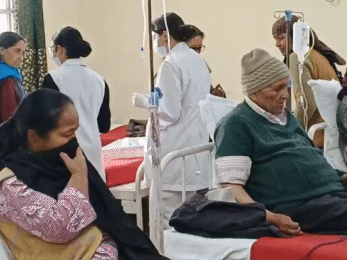हिमाचल में कैंसर मरीजों के मुफ्त इलाज पर संकट:पेमेंट अटकने से हिमकेयर और आयुष्मान योजना फेल, जनऔषधि केंद्र खाली; मरीज बाजार भरोसे