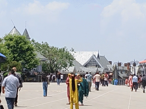 हिमाचल के मैदानी इलाकों में बढ़ेगी गर्मी:ऊना का पारा 39.7॰C पहुंचा, ऊंचे क्षेत्रों में अगले 3 दिन हल्की बूंदाबांदी के आसार
