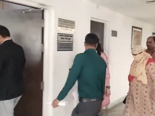 Rouse Avenue Court Sends Botany Teacher Manisha Mandhare to 14-Day CBI Custody
