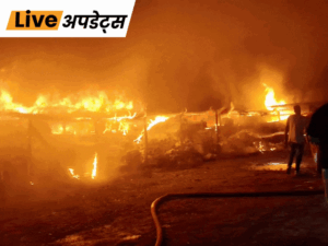भास्कर अपडेट्स:कश्मीर के बारामूला में गोदाम में आग लगी; फायर ब्रिगेड, पुलिस और सेना बुझाने में जुटे