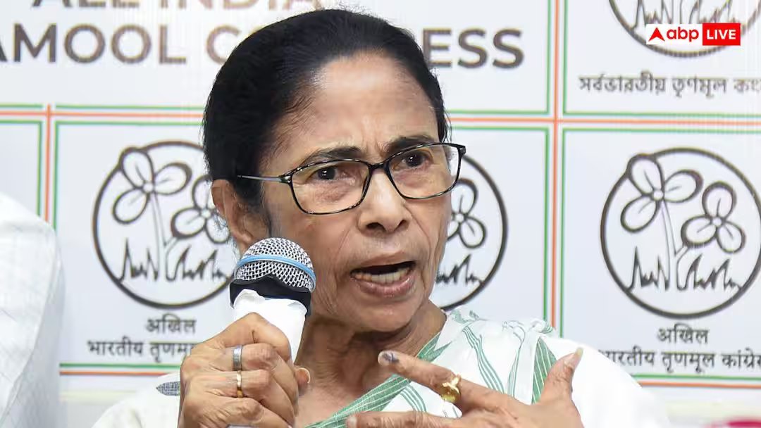 उग्र भाजपा पर ममता बनर्जी ने लगाया आरोप, कहा- आजाद भारत में पहली बार...