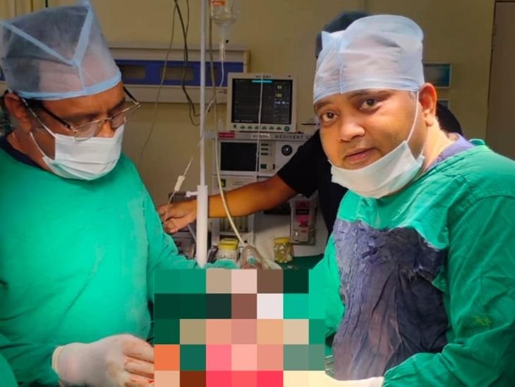 ग्वालियर में सरकारी अस्पताल का कमाल:जटिल ऑपरेशन कर महिला की बच्चेदानी बचाई, डॉक्टरों ने बड़ी फाइब्रॉइड गांठ हटाकर दी नई जिंदगी