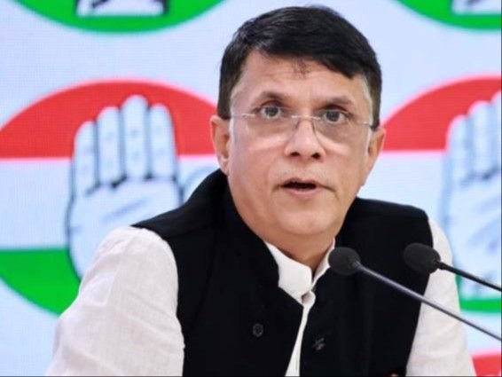 सुप्रीम-कोर्ट ने पवन खेड़ा को अग्रिम जमानत दी:कहा- बिना बताए भारत न छोड़ें; कांग्रेस बोली- खेड़ा को डराने के लिए 60 पुलिसकर्मी भेजे गए