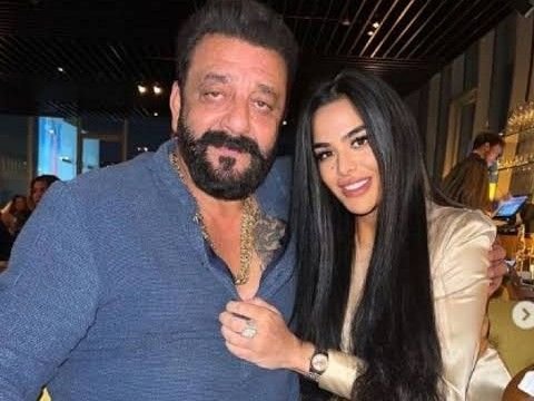 पापा के करीब रहने बॉलीवुड में आना चाहती थीं त्रिशाला:संजय दत्त की सलाह के बाद एक्टिंग छोड़ी, अब मानसिक स्वास्थ्य विशेषज्ञ बन चुकी हैं