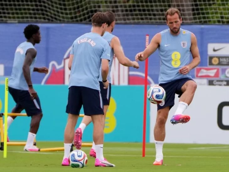 England Team, FIFA World Cup 2026, Training Gear Theft, Suspects Detained, Football News, Kansas City, Florida Camp, Sports News