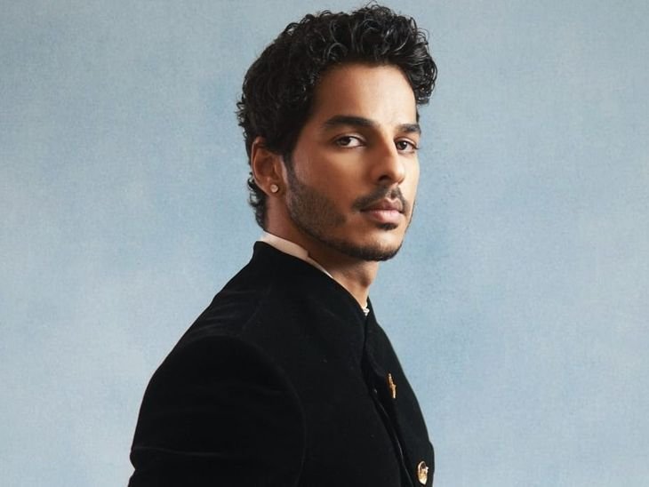 Ishaan Khatter Clarifies Religion | Fan Asks About Faith; Replies With Meme