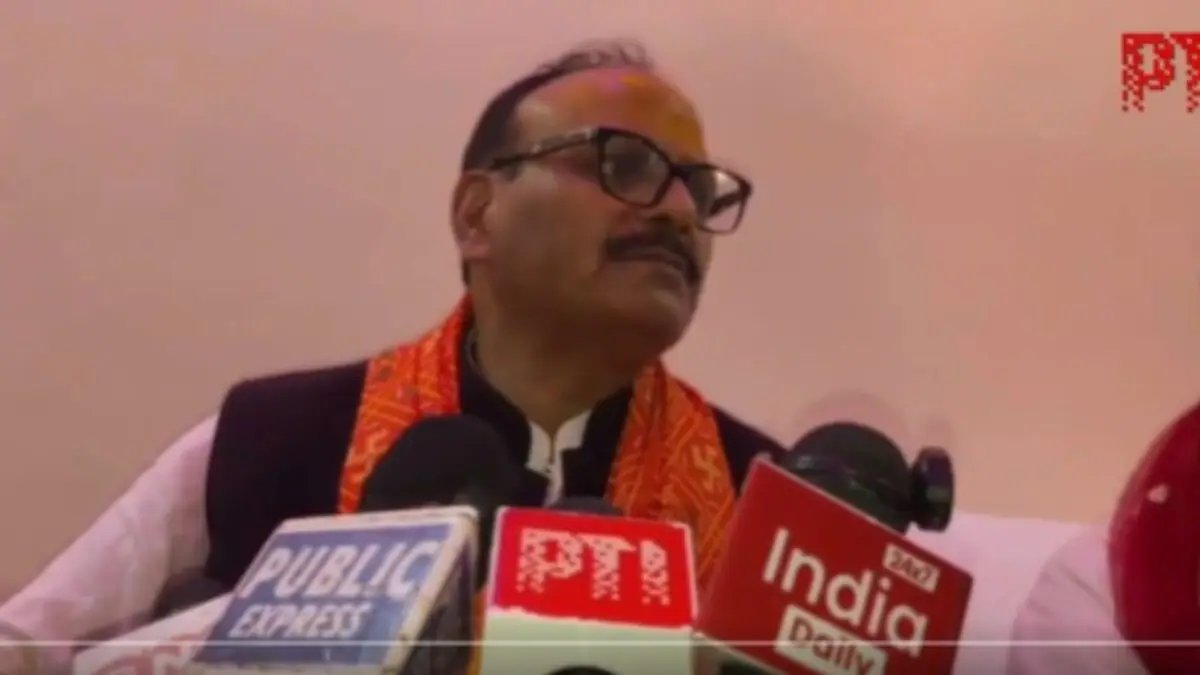 'बाबरी मस्जिद दान के बारे में क्या?': राम मंदिर विवाद के बीच यूपी के डिप्टी सीएम का सपा, कांग्रेस पर हमला | भारत समाचार
