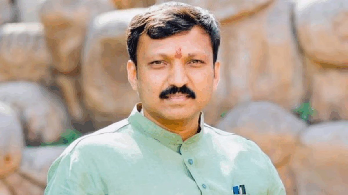 'ऑपरेशन टाइगर' की चर्चा के बीच, शिवसेना यूबीटी सांसद ओम राजे निंबालकर का कहना है कि वह 2 दिनों में अगला कदम उठाएंगे | भारत समाचार
