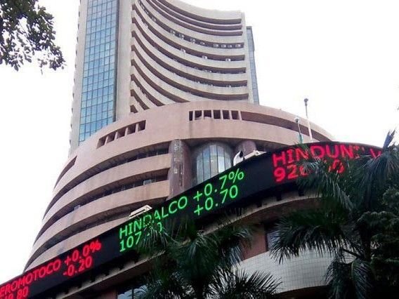 Stock Market Falls | Nifty Weak; IT, Auto Selloff