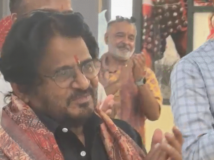रघुवीर यादव बोले- महंगाई से बुरा हाल सैयां का है:पंचायत सीरीज पर बोले- आधी शूटिंग हो चुकी; बच्चों को थिएटर से जोड़े
